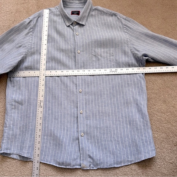 UntuckIt Linen Long Sleeve Button Down Shirt - Picture 5 of 7